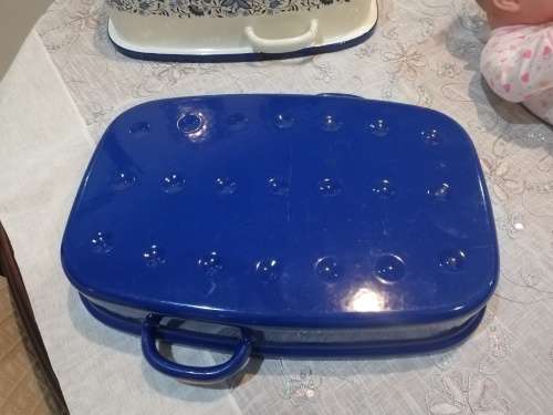 Rare Pointerware enamel blue and white roasting dish