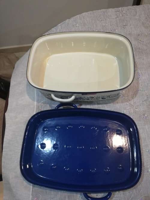 Rare Pointerware enamel blue and white roasting dish