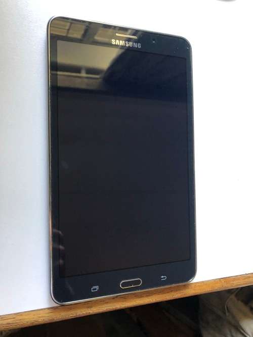 Samsung galaxy tab 4 3g 7.0 (excellent condition)