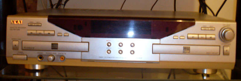 AKAI CD-R070W CD Recorder/Player