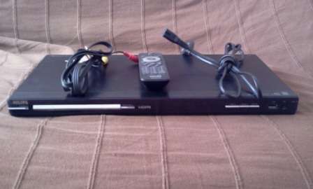 Phillips DVD Player with HDMI Out - DVP5286K/98