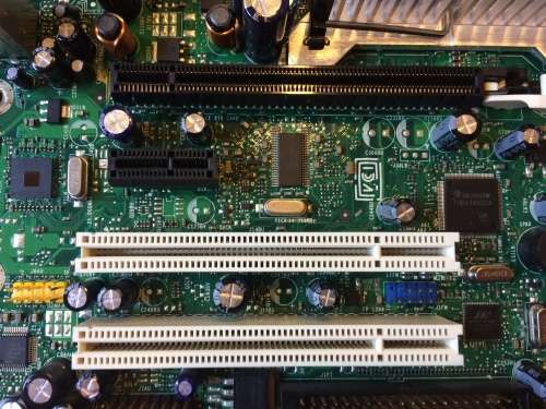 Core 2 Duo 2.13GHz + Motherboard + 1GB RAM