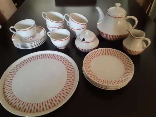 Huguenot (1960-1970)Fine China Teaset