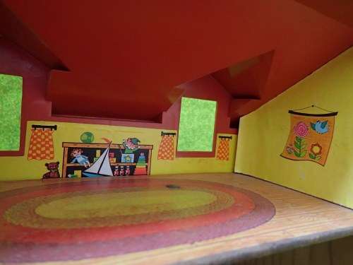 Fisher Price 'Little People Tudor Doll House'