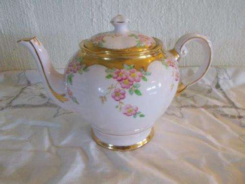 Stunning pink floral with gold trim vintage Tuscan tea pot