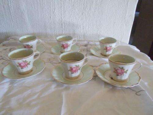 Set of six pretty vintage alfred meakin demitasse coffee cups