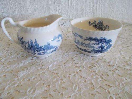 vintage blue and white Johnson brothers castle on the lane milk and sugar bowl