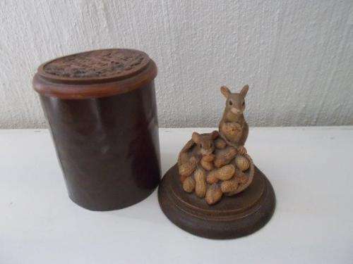 collectable mouse figurine from knysa