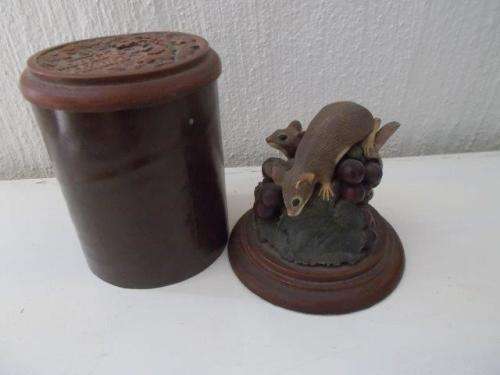 collectable mouse figurine from knysa