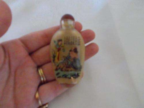 Oriental snuff bottle
