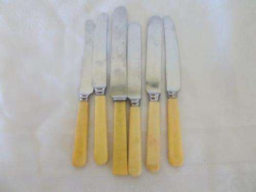 vintage  x 6 bone handle table knifes