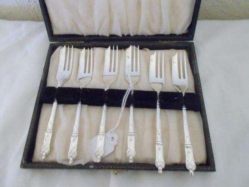 boxed sliver plated apostle cake forks
