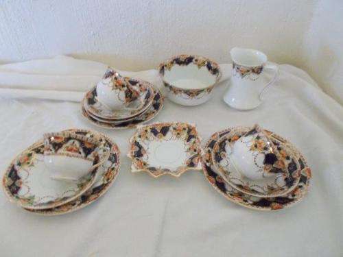 Part vintage Royal vale bone china tea set
