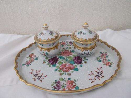 Pretty well decorated with flowers dressing table trinket set ?