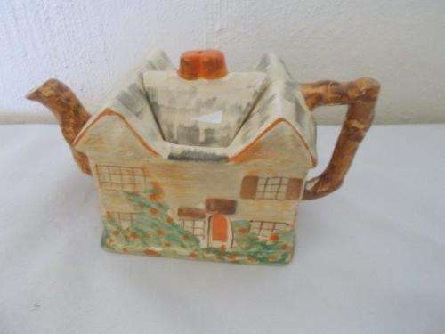 Vintage cottage style tea pot