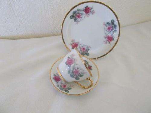 Pretty vintage rose pattern tea cup trios