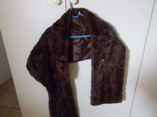 Vintage fur shoulder wrap