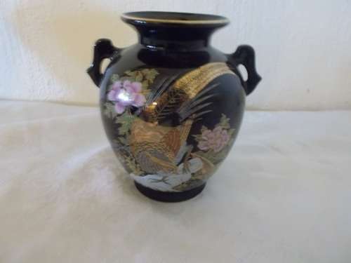 Stunning black pheasant scene oriental style vase