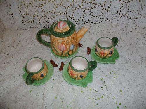 Sweet fun tea set for display