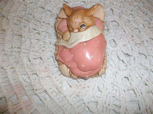 Collectable pendelfin "peeps"