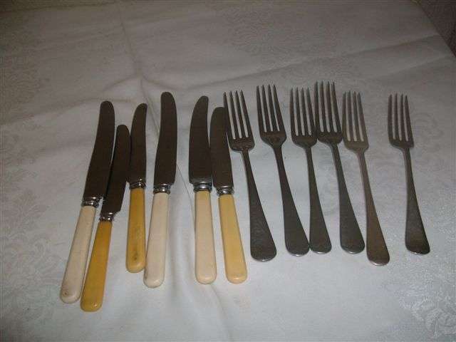 6x vintage bone handle knives 6x  epns forks - last lot