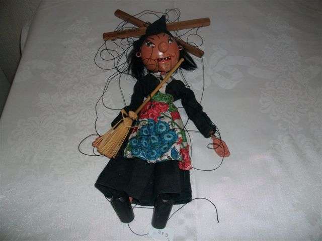 Vintage pelham which string puppet