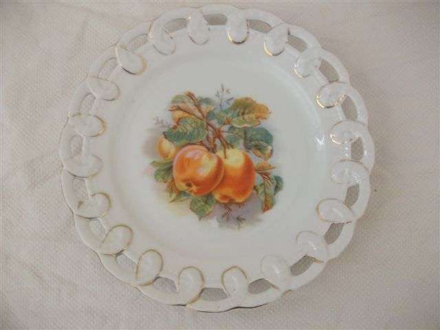 Lovely vintage ribbon style rimmed wall plate with a fruit scence***SALE**