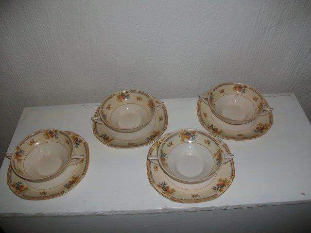 Lovely set of four maddock vintage soup cups with saucers
