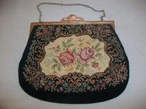 Lovely vintage ladies tapestry bag