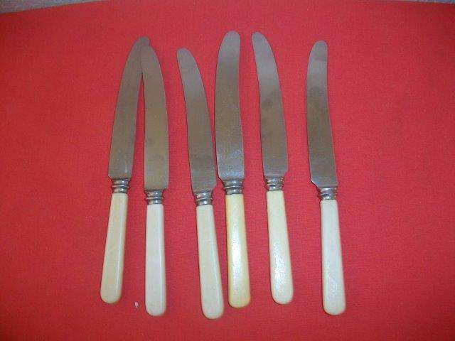 Some vintage table knifes