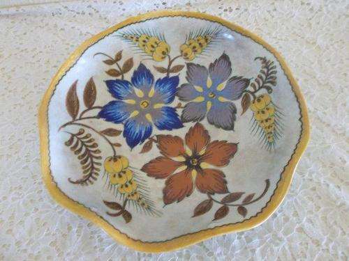 Lovely Gouda wall plate