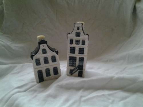 Nice pair of delft km small liqueur houses sealed