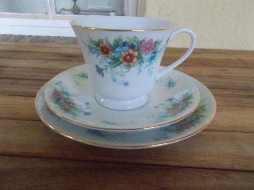 pretty floral modern prorcelain tea cup trio