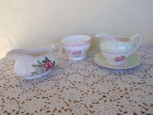 Four assorted pretty porcelain vintage cream jugs and sugar bowl lot etc
