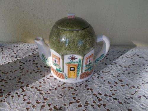 last one cottage style porcelain novelty tea pot