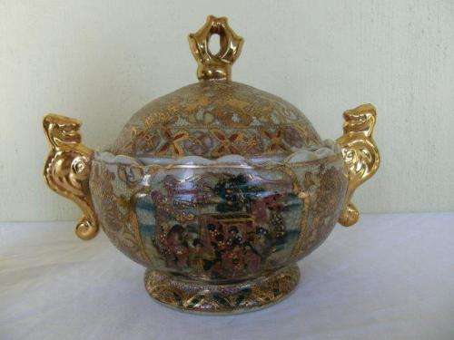stunning sastuma style oriental small bowl  with lid