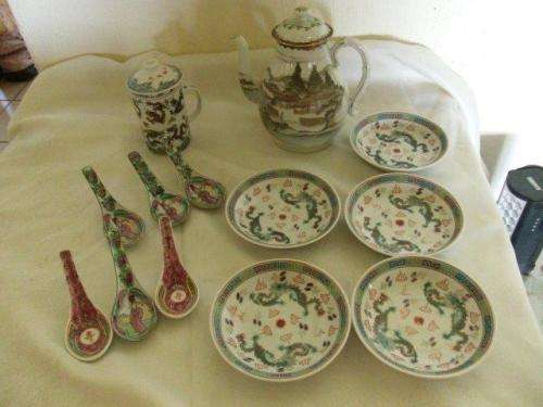 vintage collection of oriental crockery items