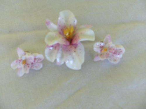 Pretty porcelain orchid flower earrings and brooch set