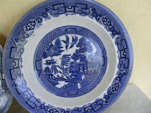 three nice blue and white willow pattern style porcelain sallow soup bowls