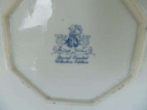 large blue and white collectors blue delft wall plate