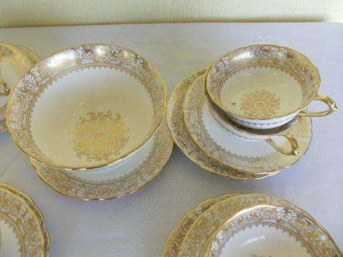 stunning gold and white new chelesa porcelain tea cup trios and sugar bowl