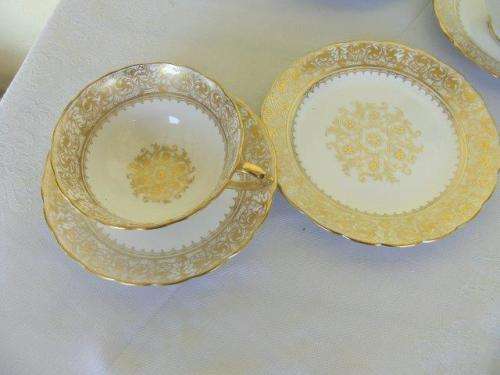 stunning gold and white new chelesa porcelain tea cup trios and sugar bowl