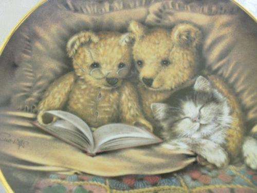 Cute porcelain bear and kitty scene display wall plate