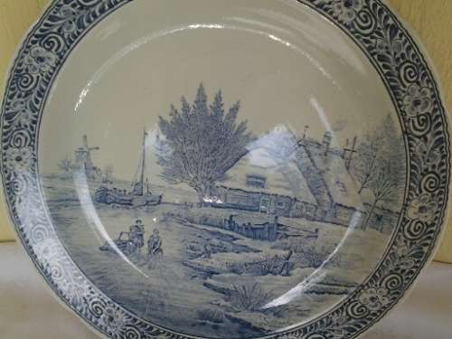large and collectable blue delft display wall plate