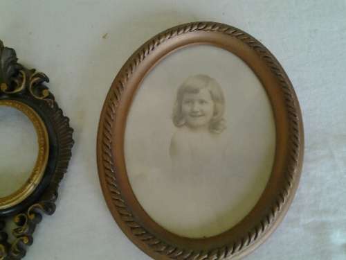 Three assorted vintage picture frames