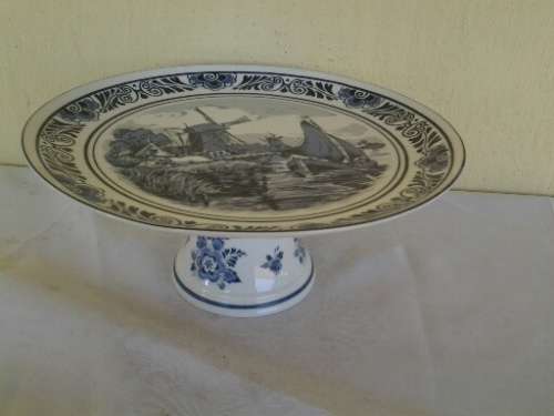 nice vintage blue and white delft porcelain cake tazza