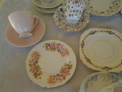 set of six pretty mix and match porcelain tea cup trios