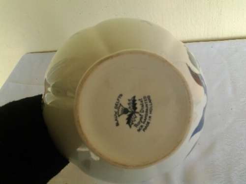 stunning decorative blue and white floral delft display jug vase