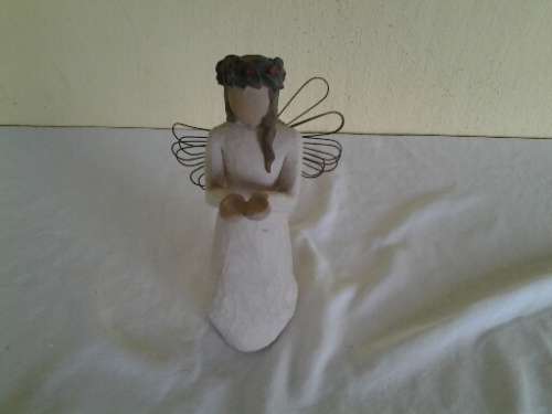 collectable willow tree angle of the Christmas spirit