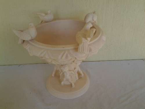 stunning little resin cherub ornamental bird bath